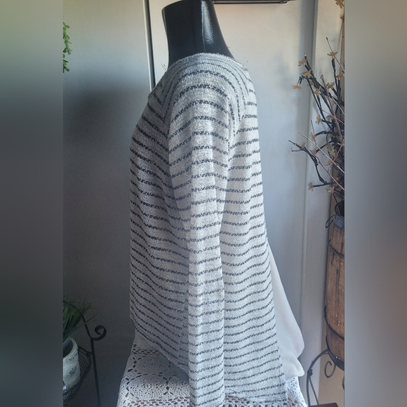 Suzy Shier Cream and Black Striped Long Sleeve Top M - Picture 4 of 6